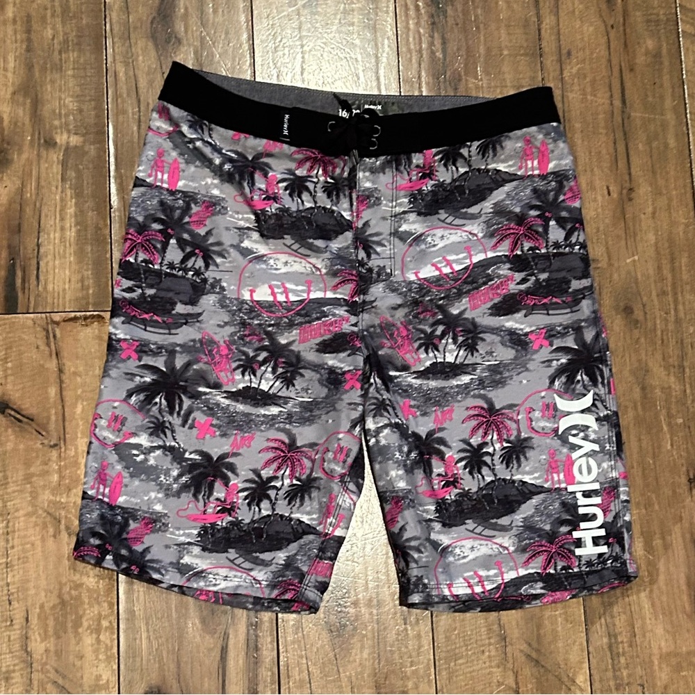 HURLEY Boys Swim Shorts, size 16.
